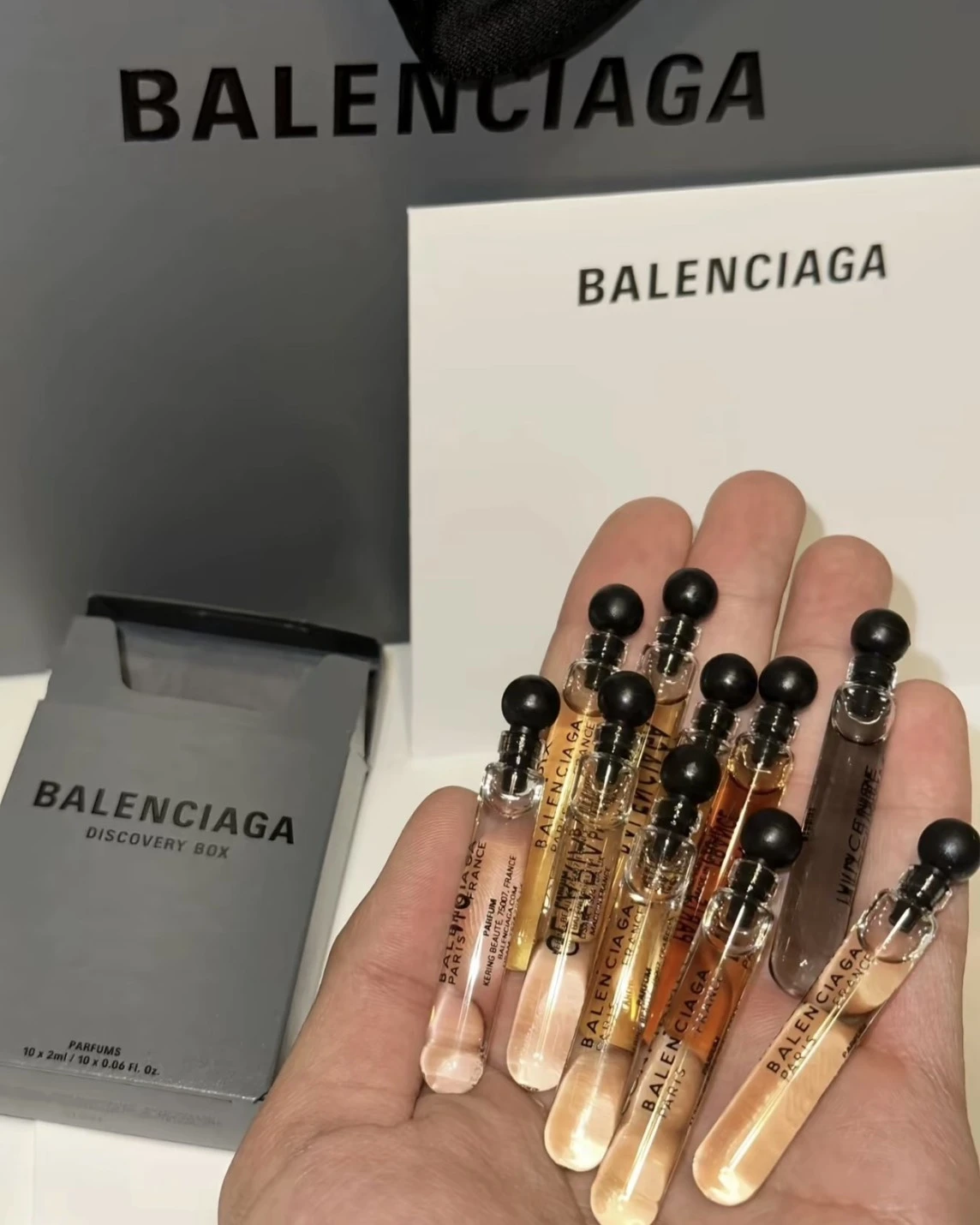 巴黎世家Balenciaga Discovery Box 菸盒造型試管香水(10入裝) 正品球鞋