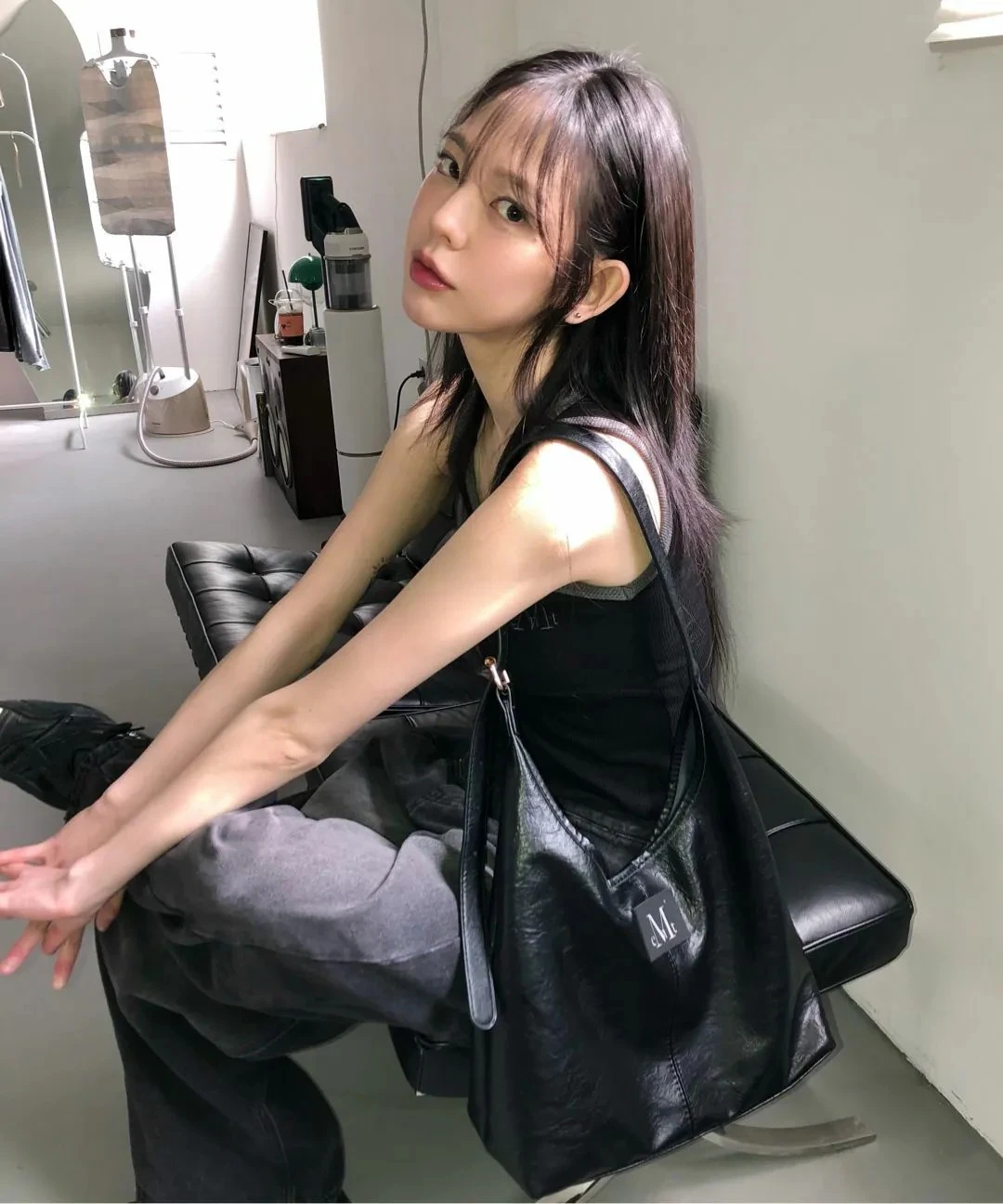 <韓國連線代購>MUCENT  經典Logo 皮革 黑色  蠟皮 單肩包 腋下包