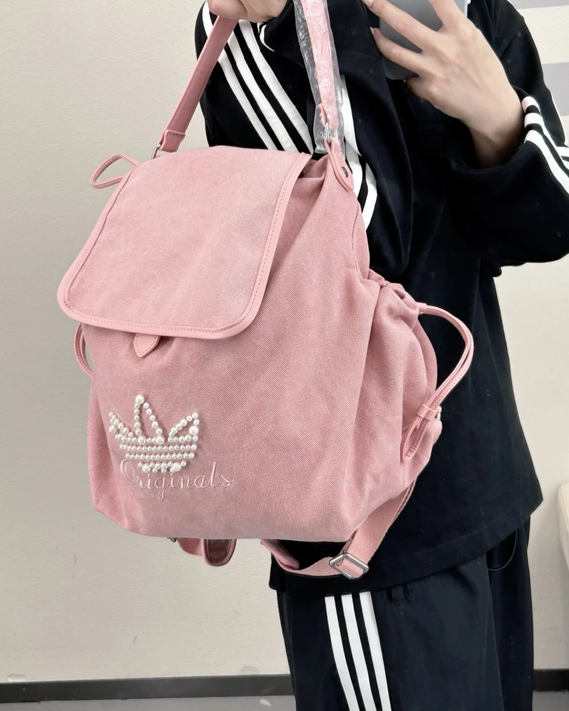 adidas originals 珍珠串珠三葉草徽標 (KW1271)