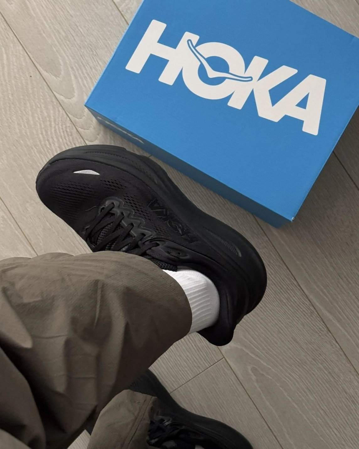 Hoka ONE ONE Bondi 9 "All Black" 黑魂(1162011-BBLC)