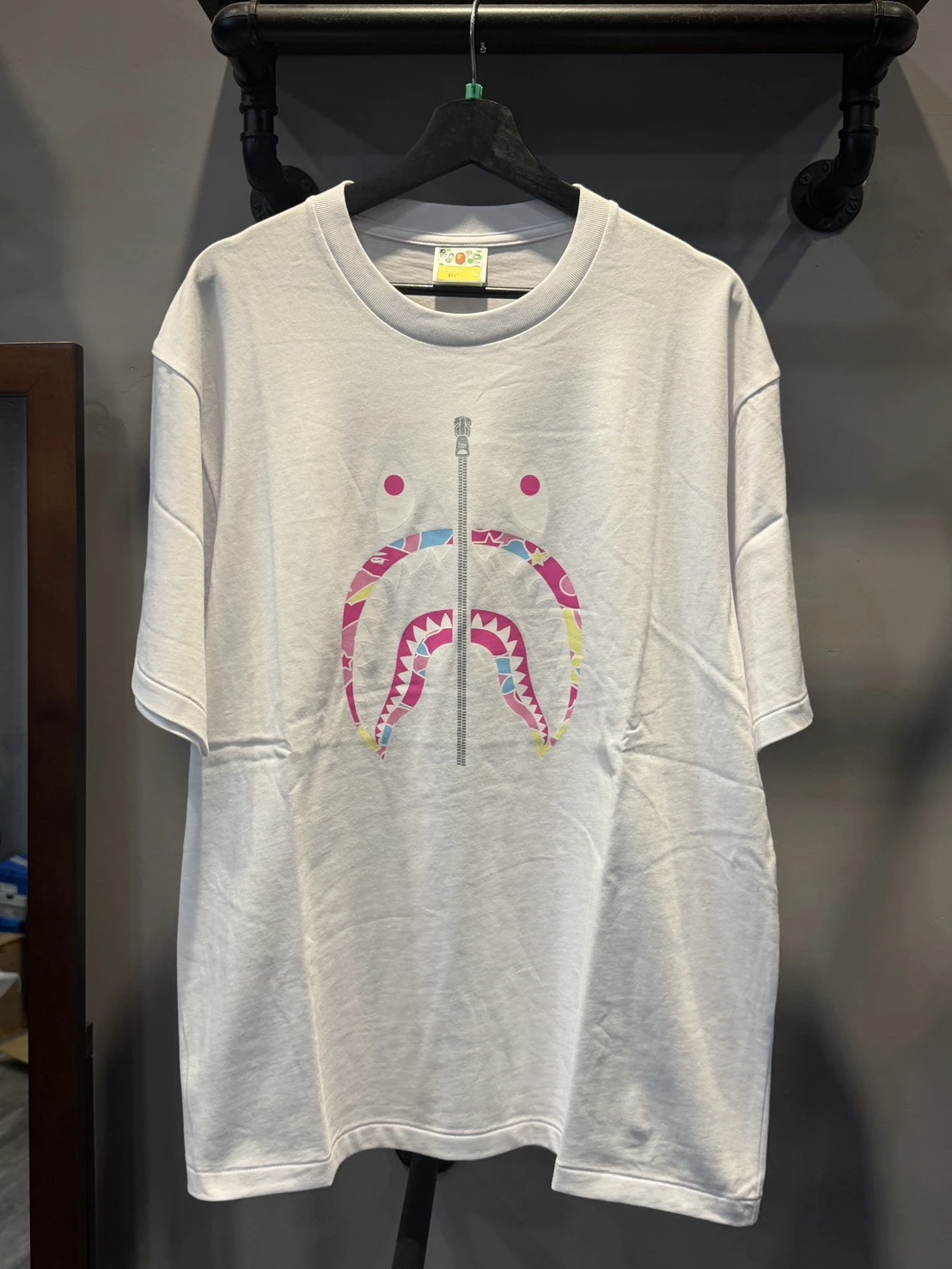 BAPE 迷彩綠鯊魚臉 印花 短袖  兩色可選
