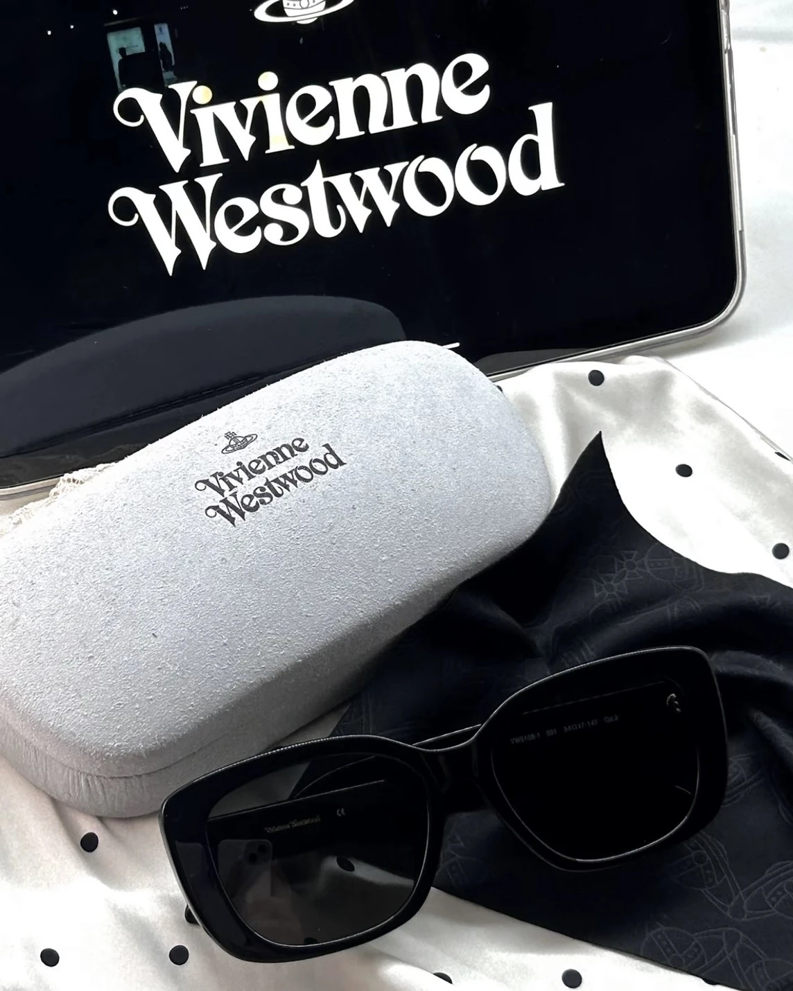 VIVIENNE WESTWOOD西太后 土星小LOGO 圓框&方框 太陽眼鏡(VW5106-1-001/VW5108-1-001)