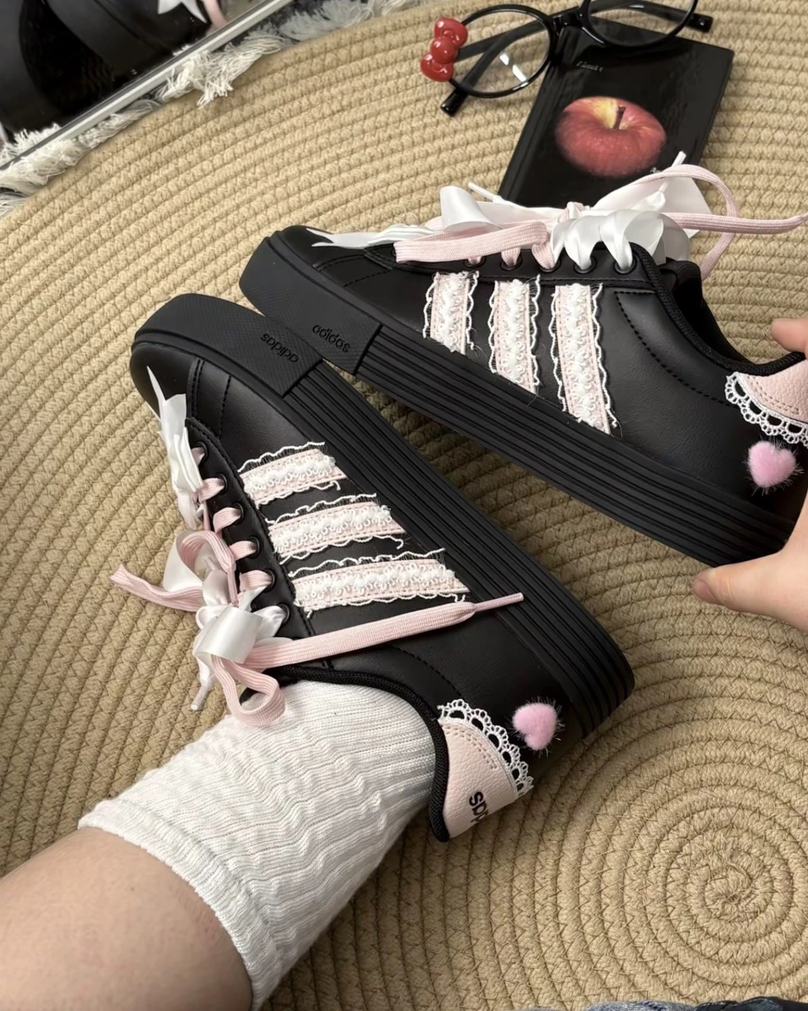 <訂製款>ADIDAS DAILY 4.0 暗黑桃心 黑粉 緞帶蝴蝶結(KH8004)