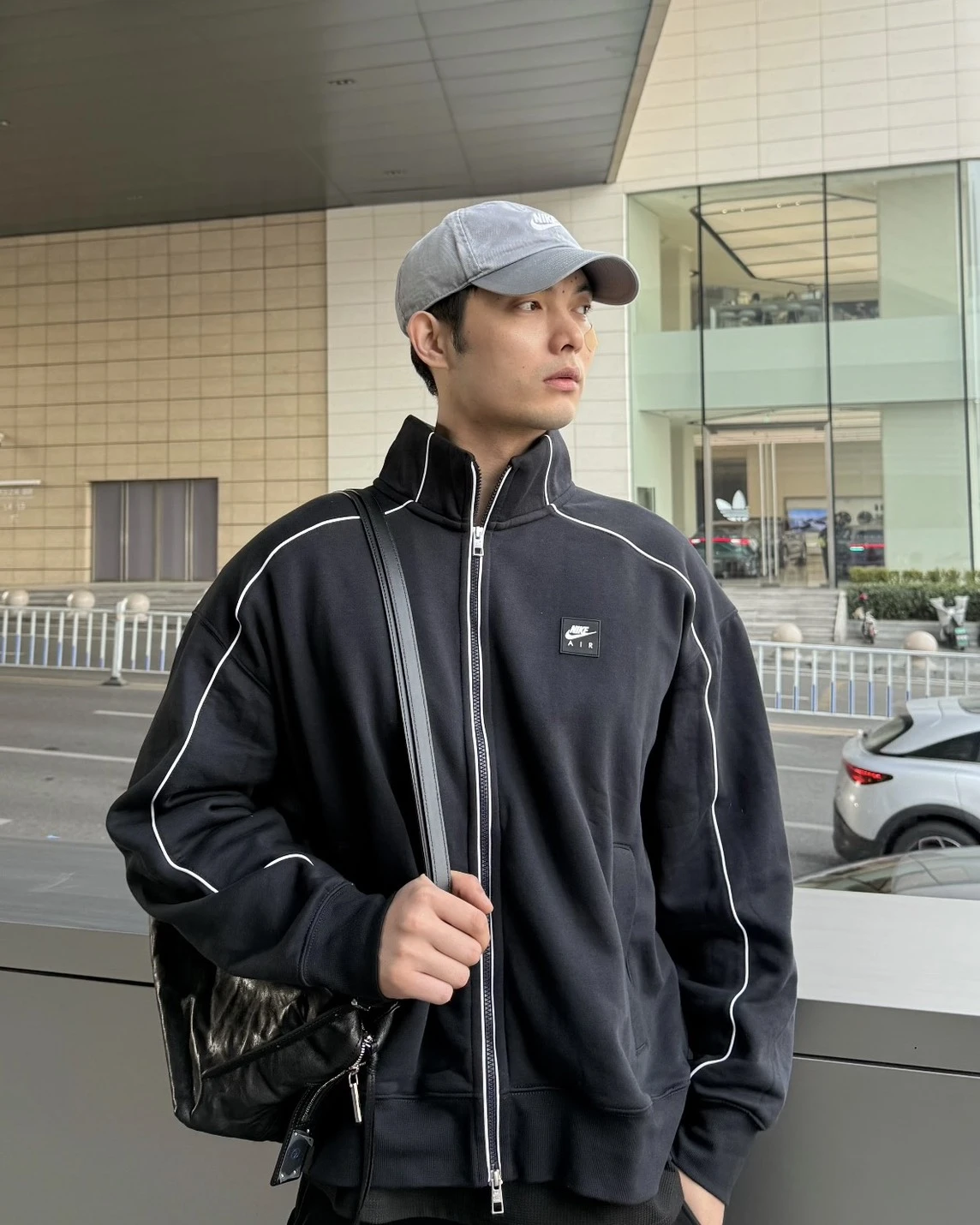 NIKE AIR 經典 黑白線條 拚色 立領外套(IF1263-010)
