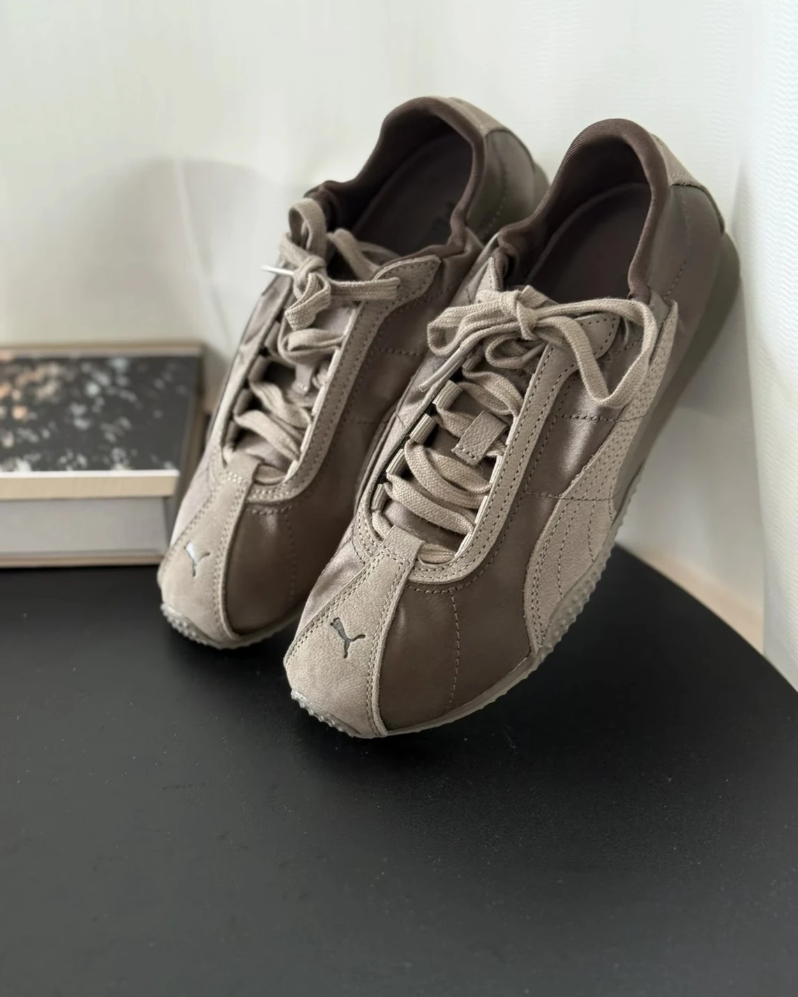 PUMA  H-street Elastic Satin 復古摩卡棕 德訓鞋 (410645-01)