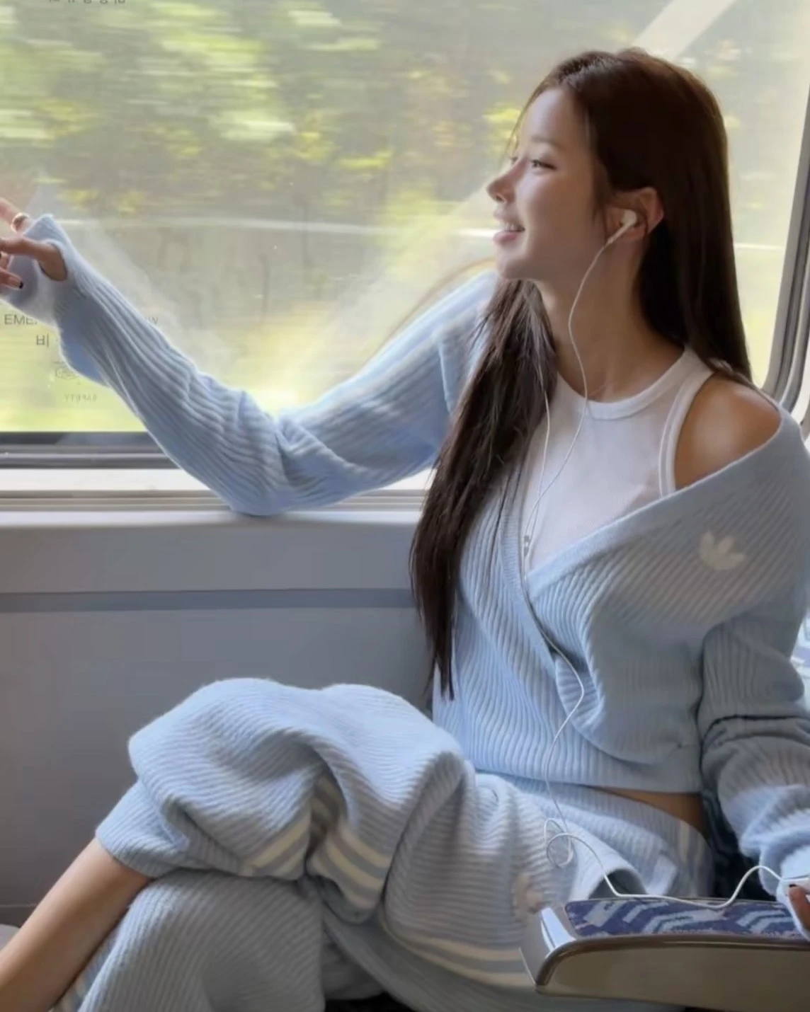 <⏰聯名系列!>Jennie x Adidas Originals 聯名系列 服飾(腿套/褲子/長袖/外套)