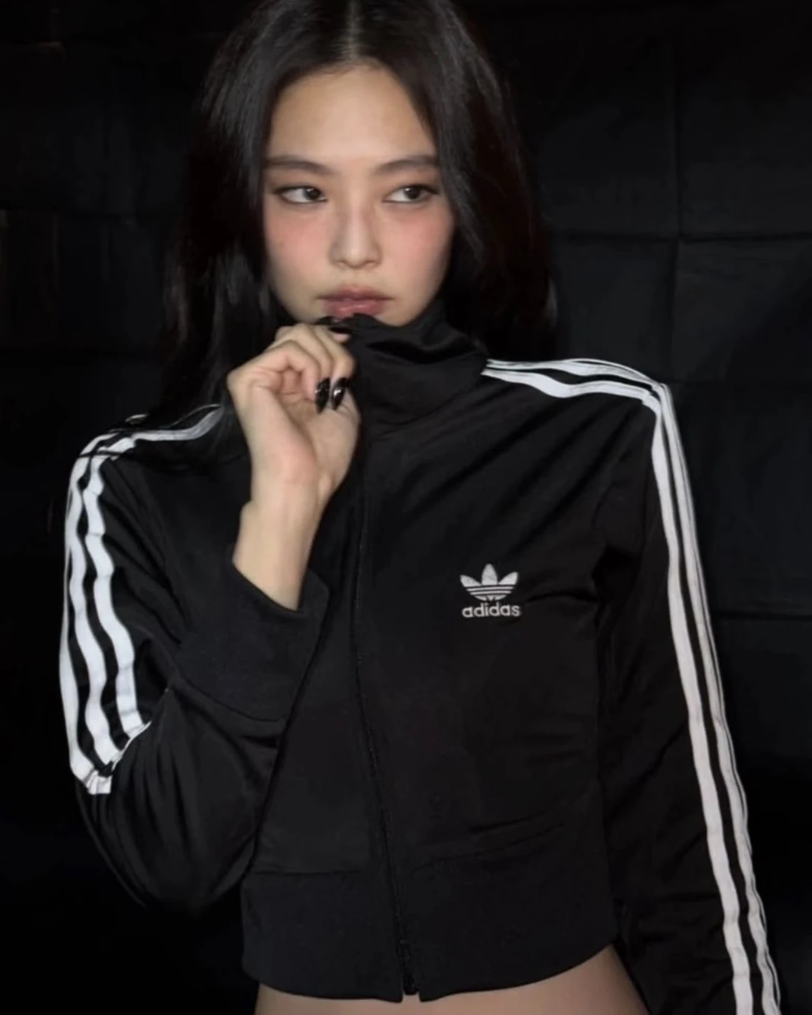 <Jennie同款>Adidas Originals Adicolor 短版 立領 修身 三線外套(IL8764)