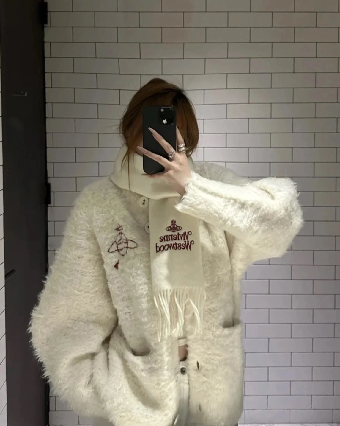 VIVIENNE WESTWOOD 西太后 刺繡土星 羊毛圍巾