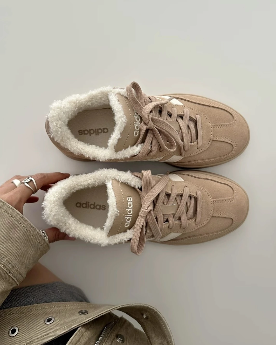 <又軟又暖>ADIDAS BARREDA 麂皮 加絨 美拉德 焦糖 奶茶 棕 德訓鞋(LB5776/LB5777)