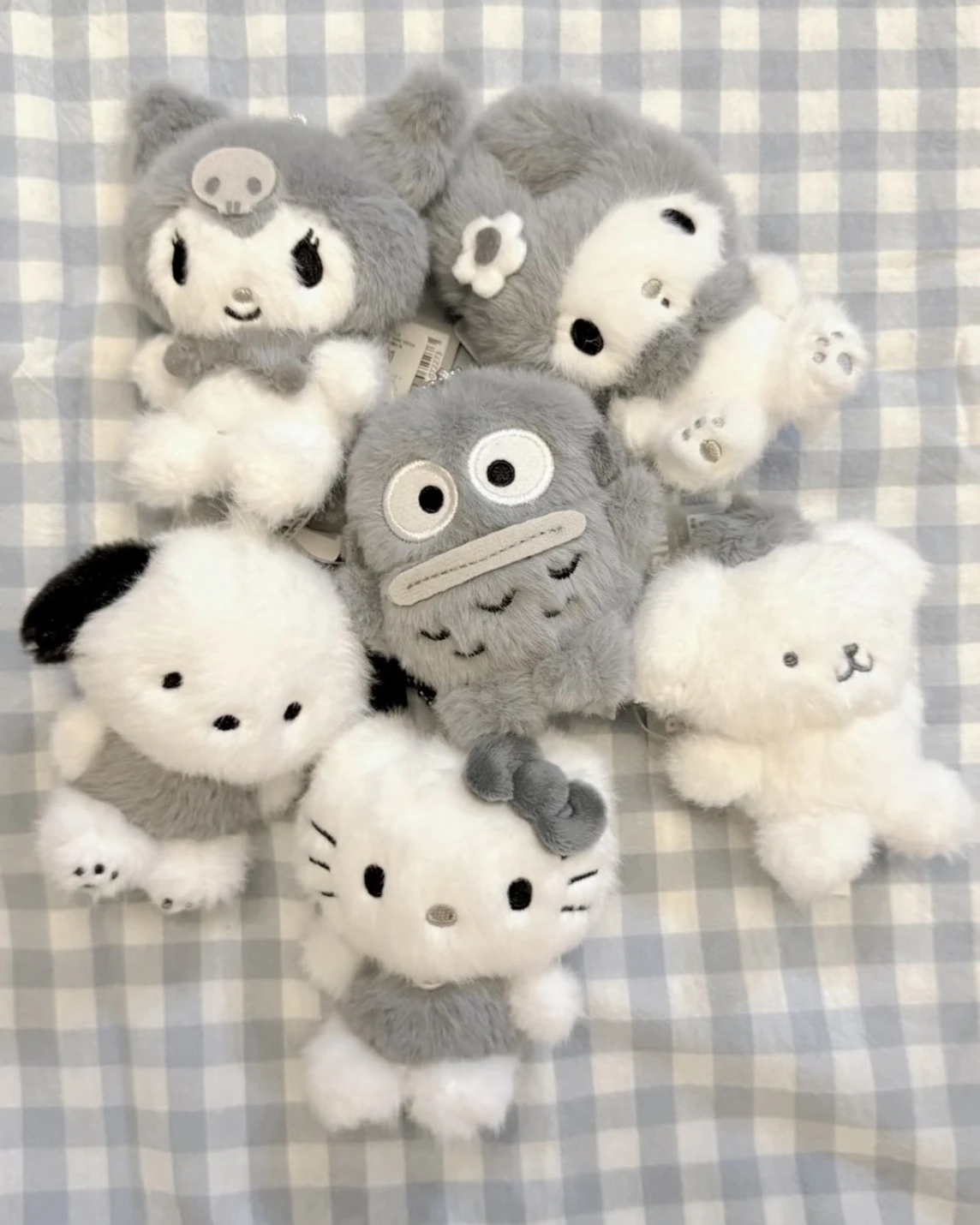 <韓國限定> 三麗鷗 SANRIO 灰色系列毛絨吊飾 6款