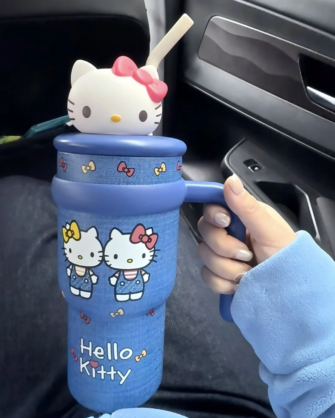 <正版授權>三麗鷗 Sanrio x Hello Kitty 立體公仔 保溫保冷 冰霸杯700ml(兩款可選)