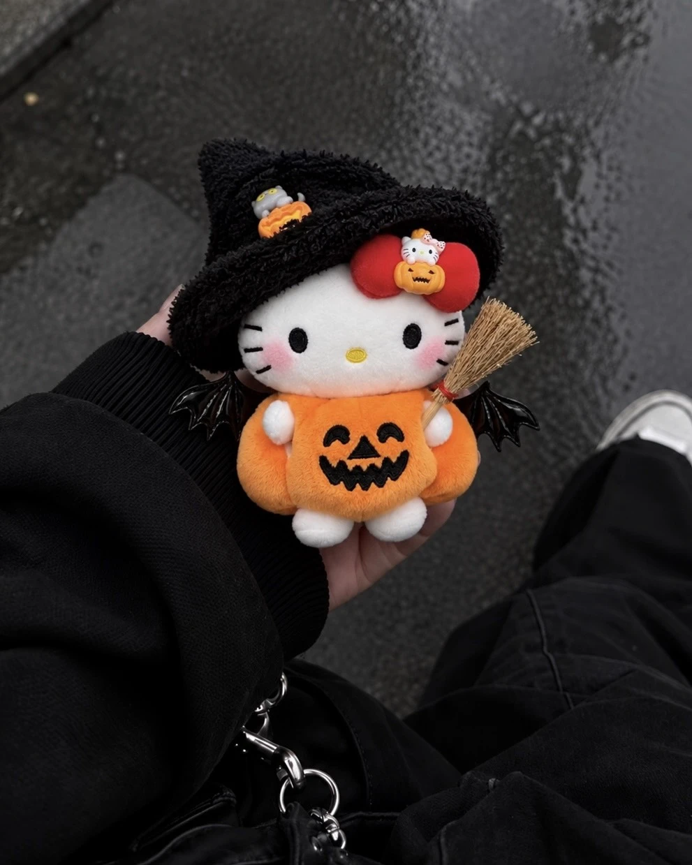 E-STRONG x Sanrio 三麗鷗 Hello Kitty 萬聖節限定 毛絨掛件