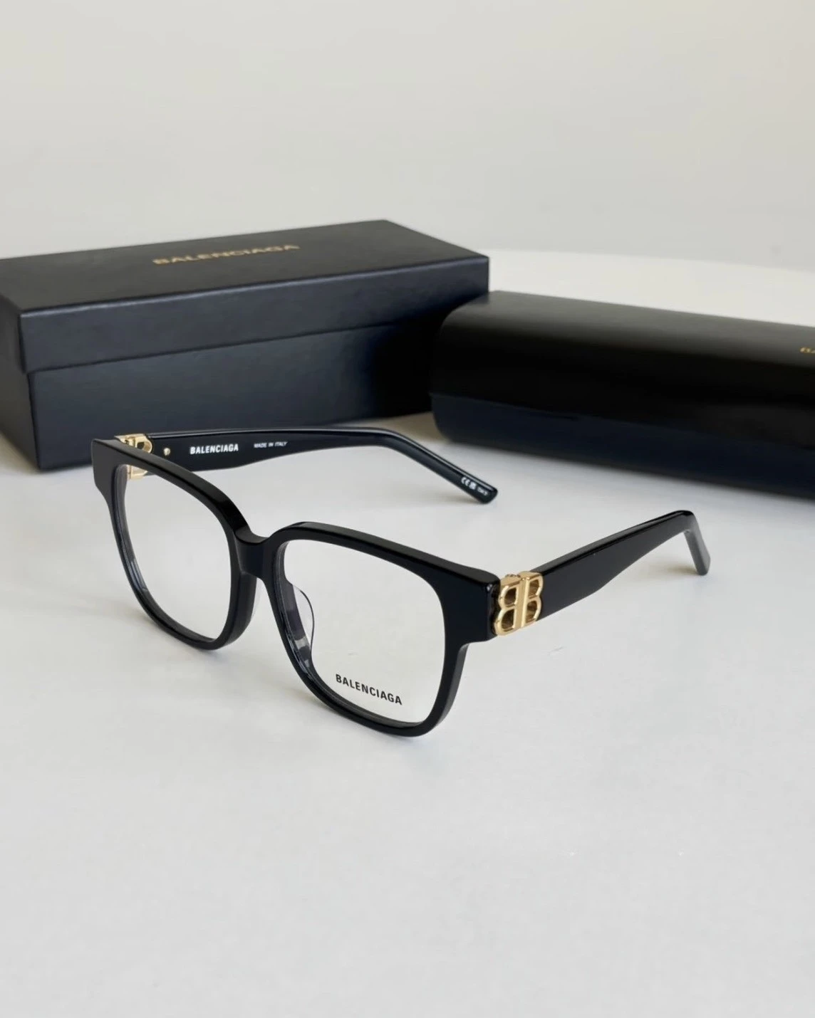 <半價拿!!!>Balenciaga 巴黎世家 Black 經典BB 金色 黑框眼鏡(BB0104O-001)