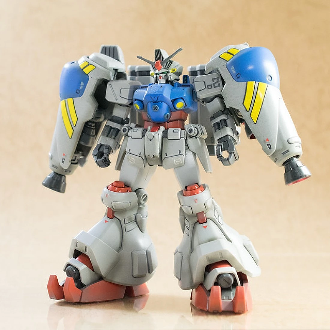 HGUC 1/144 #075 RX-78GP02A MLRS 鋼彈試作二號機 MLRS配備版