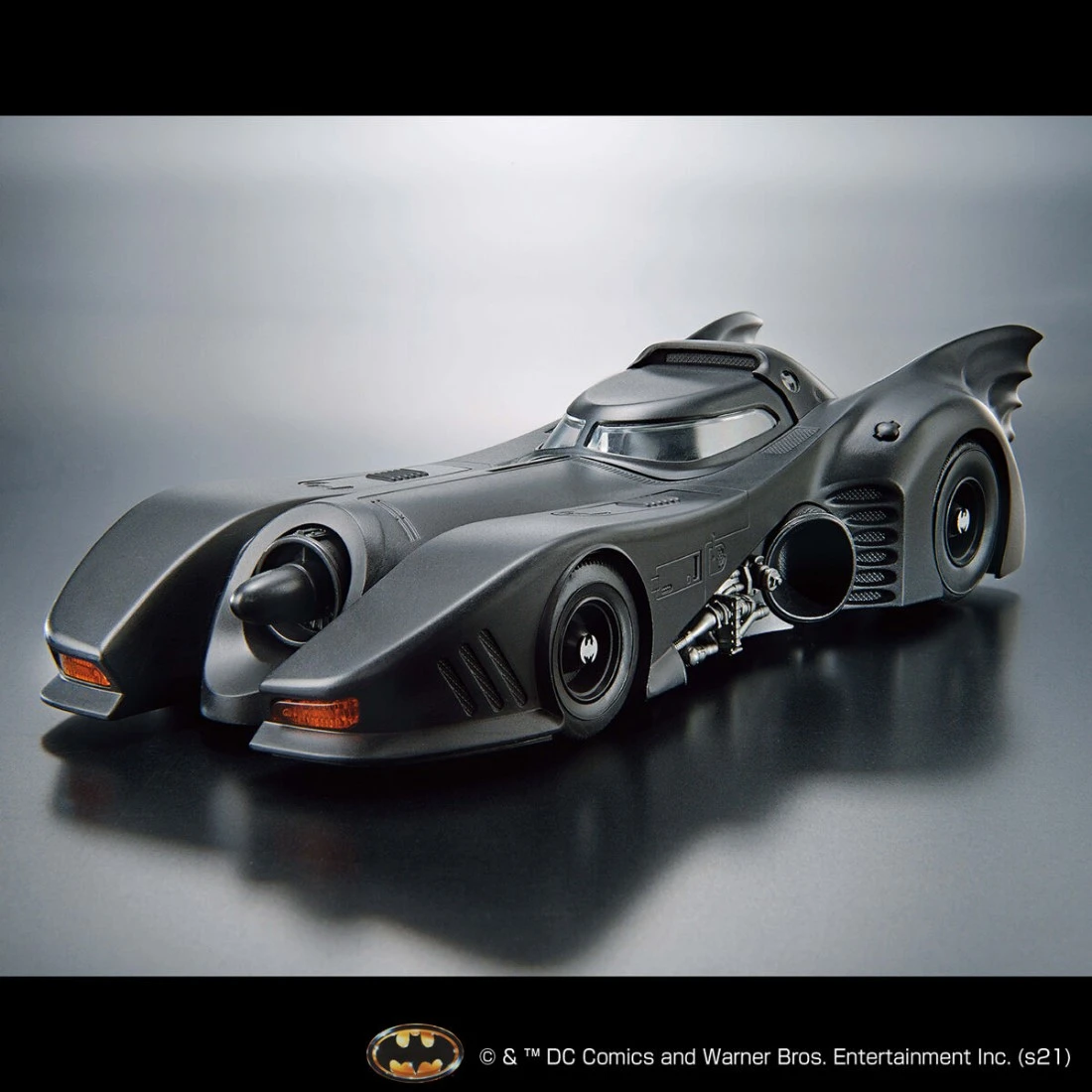 Bandai 萬代 1/35 蝙蝠車 蝙蝠俠