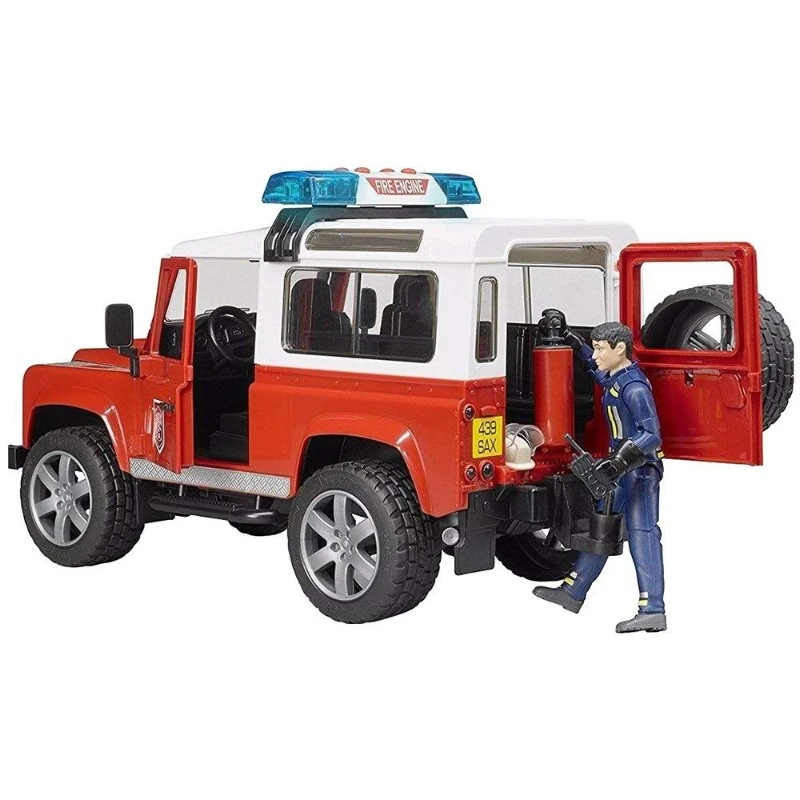 德國 Bruder 1/16 路虎消防越野車+消防員(附聲光模組)