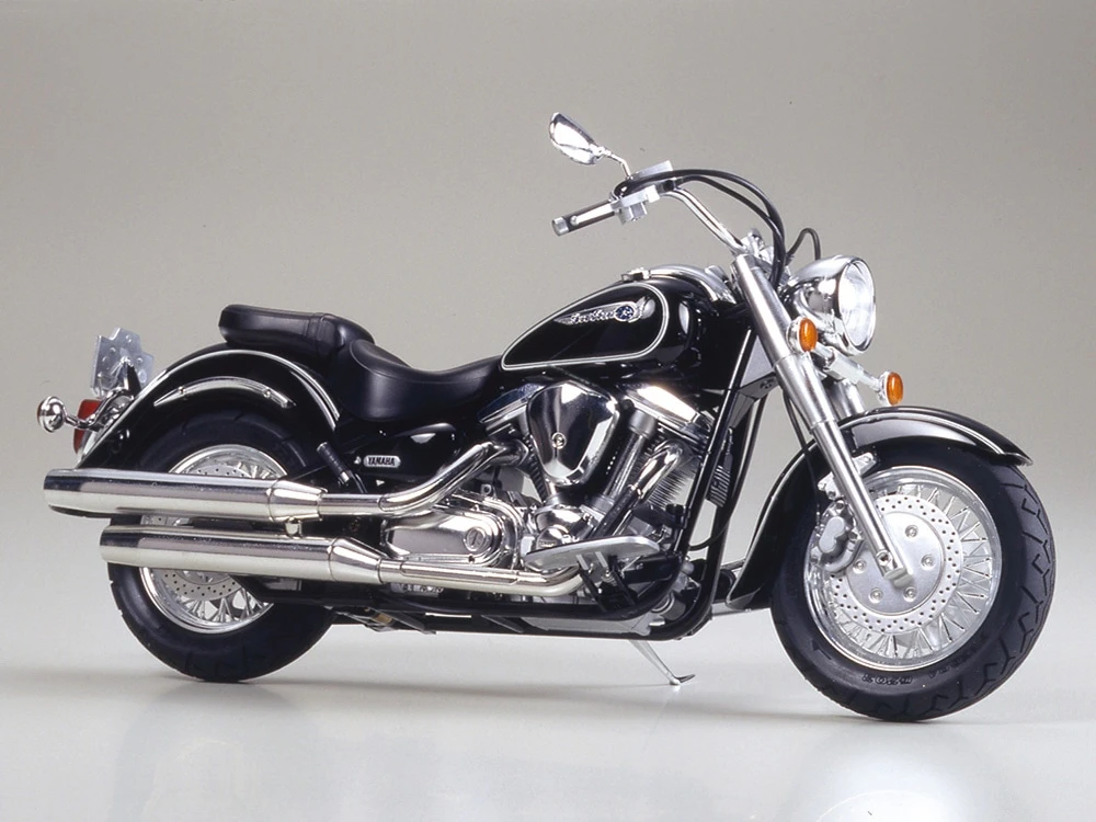 TAMIYA 14080 1/12 Yamaha XV1600 Raod Star