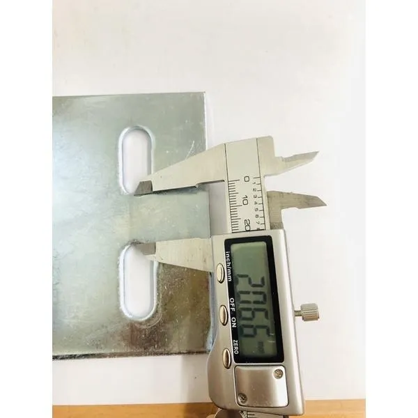 鍍鋅材質100型L角落支撐片輕量型鋼 L型連結片2孔75型