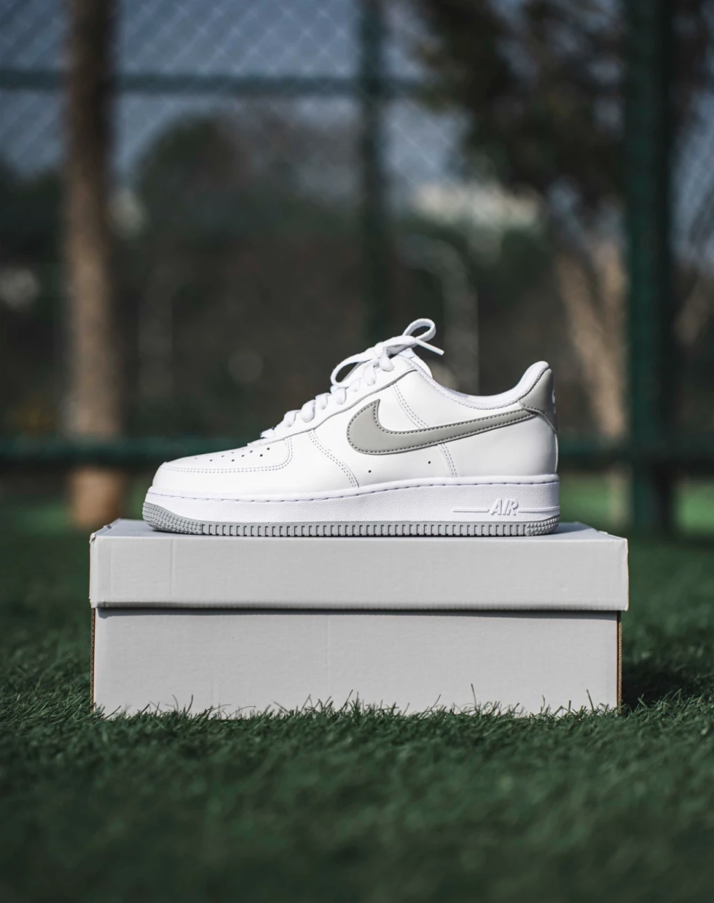 Air Force 1 白底灰勾 ( FJ4146-100 )