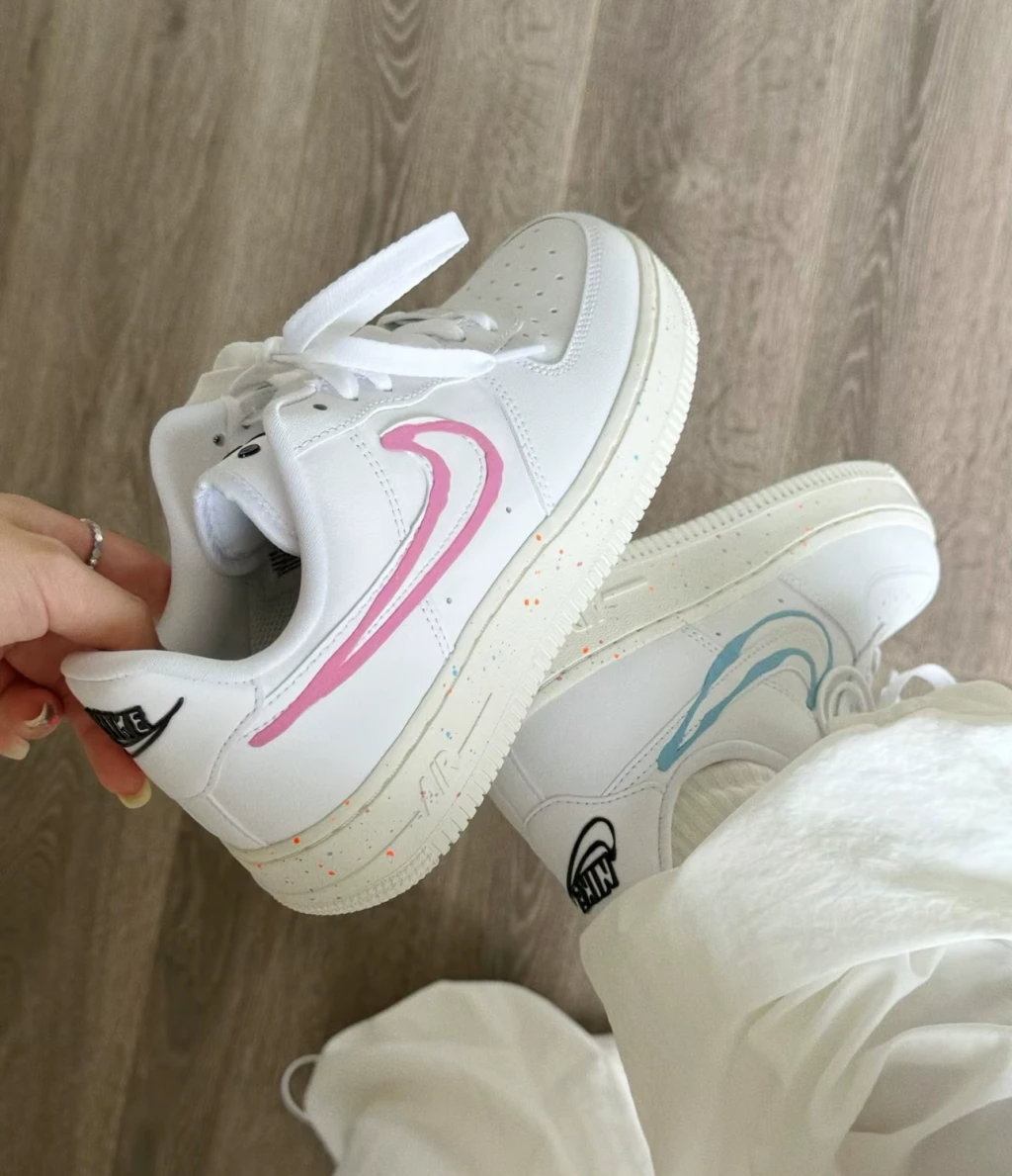 Nike Air Force 1 四色 鴛鴦勾 笑臉 潑墨 藍橘綠粉 （ HF5721-111 )