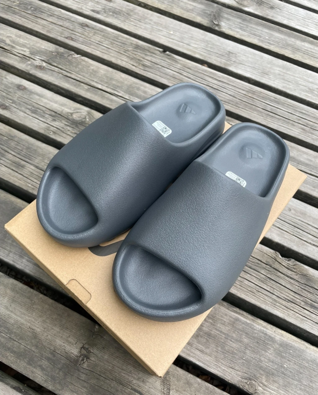 Yeezy Slide slate grey 石板灰（ ID2350 )