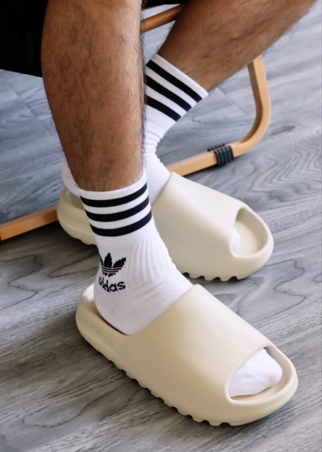 Yeezy Slide Bone 骨白 （ FZ5897 )