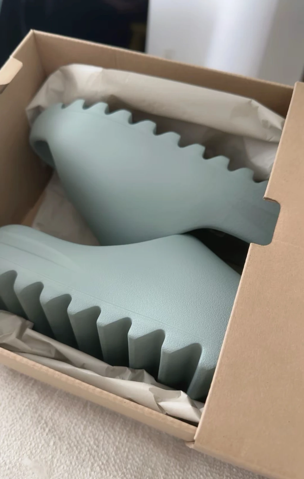 Yeezy Slide Salt 海燕 （ ID5480 )