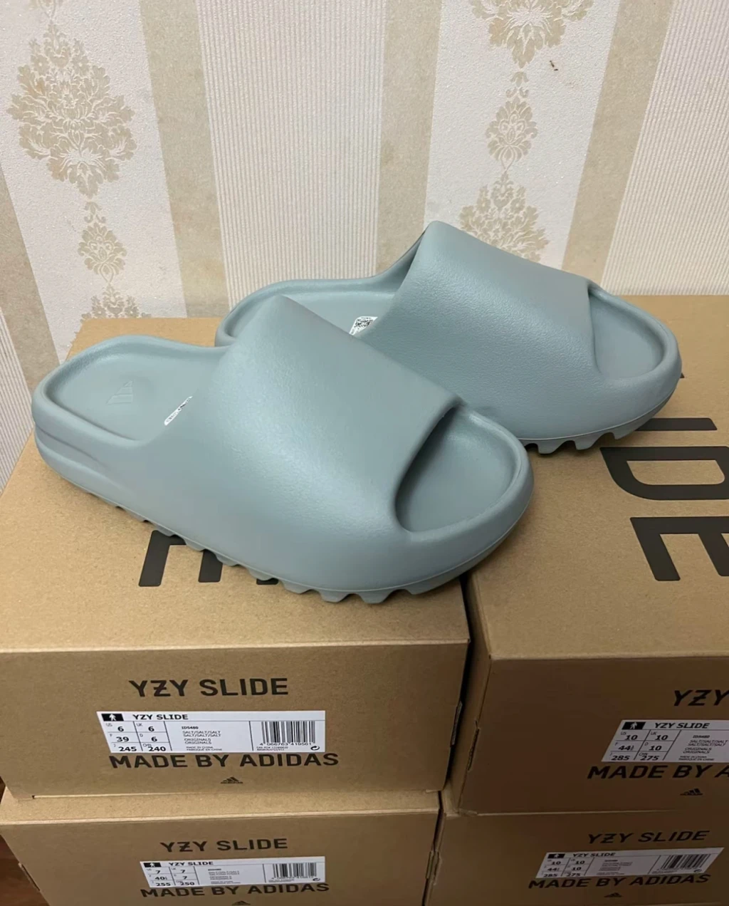 Yeezy Slide Salt 海燕 （ ID5480 )