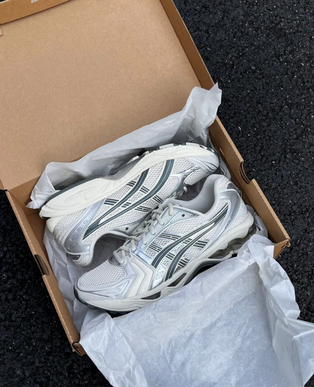ASICS Gel - Kayano 14 白銀 果綠 （ 1201A019-200 ）