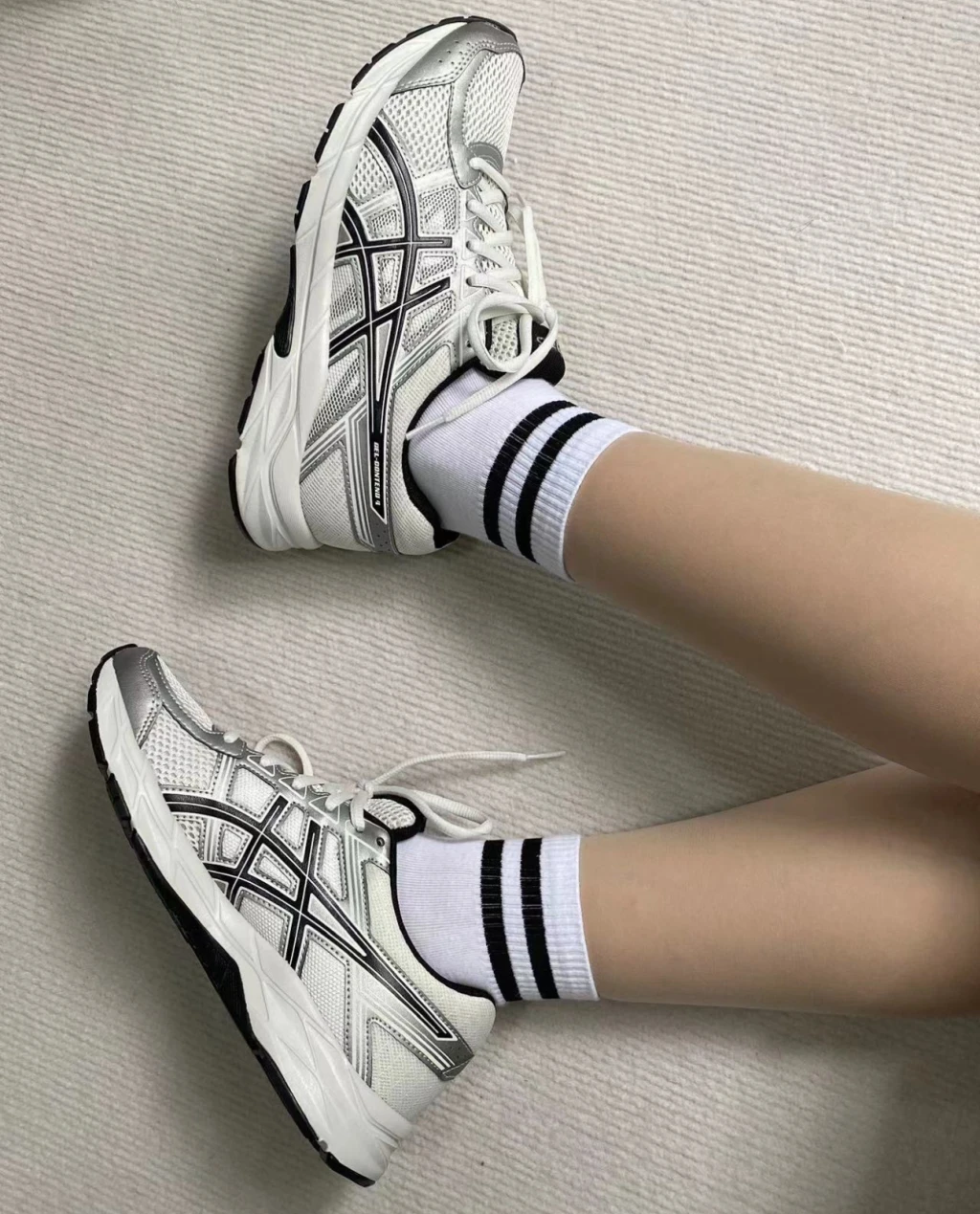ASICS Gel - Contend 4 白銀 ( 1011B937-103 )