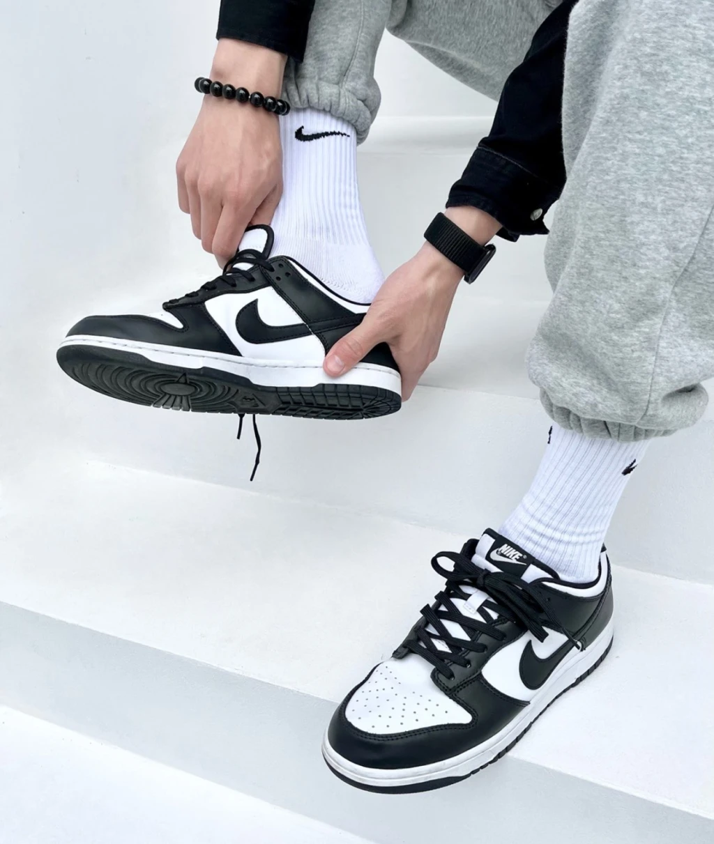 Nike Dunk Low Black 經典黑白熊貓