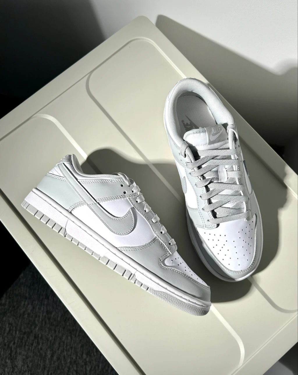 Nike Dunk Low 灰白