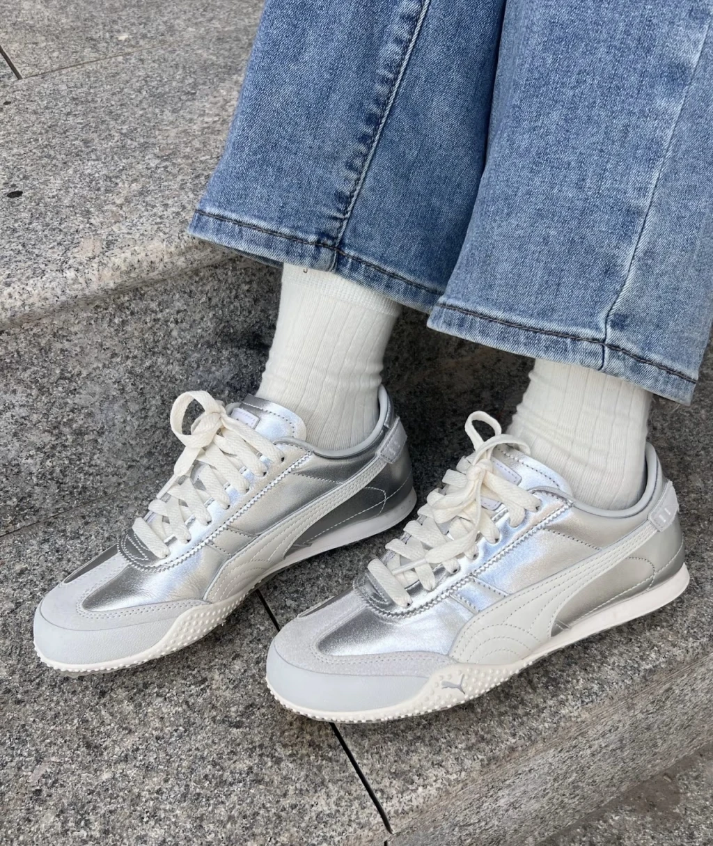 PUMA Bella UT 銀白 （ 402186-06 ）