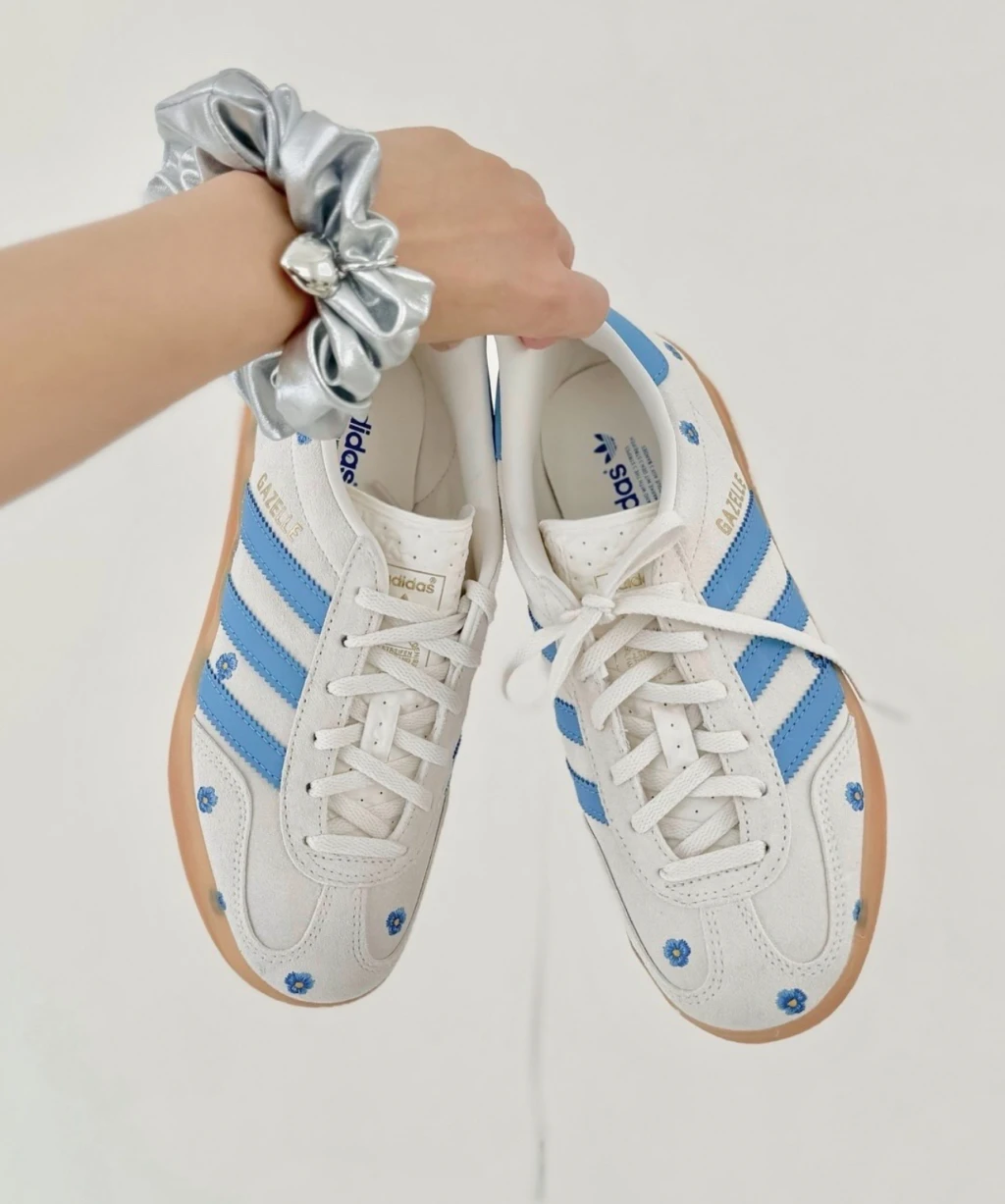 Adidas Originals Gazelle Indoor 米白藍 刺繡 小花 （ IF4491 )
