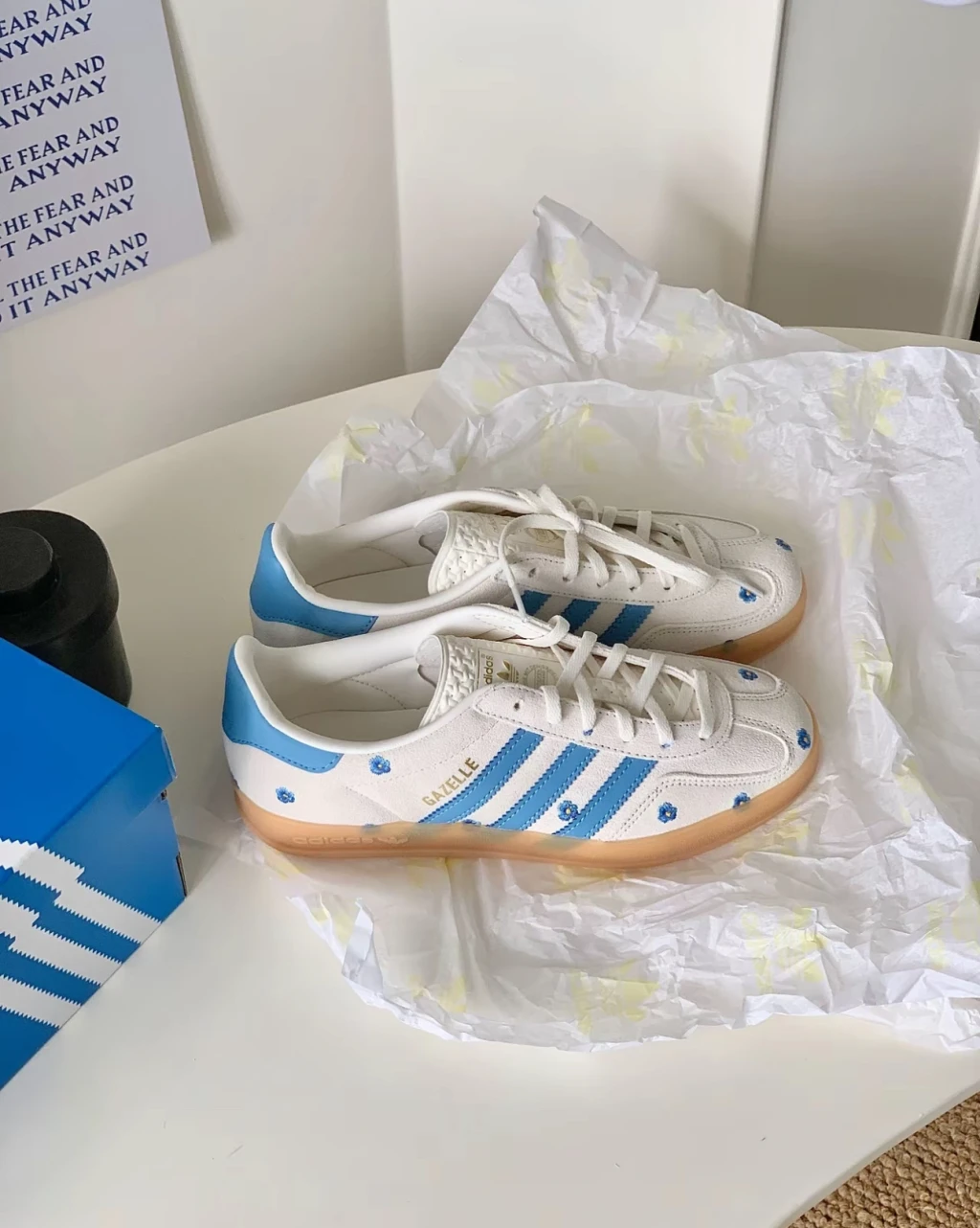 Adidas Originals Gazelle Indoor 米白藍 刺繡 小花 （ IF4491 )