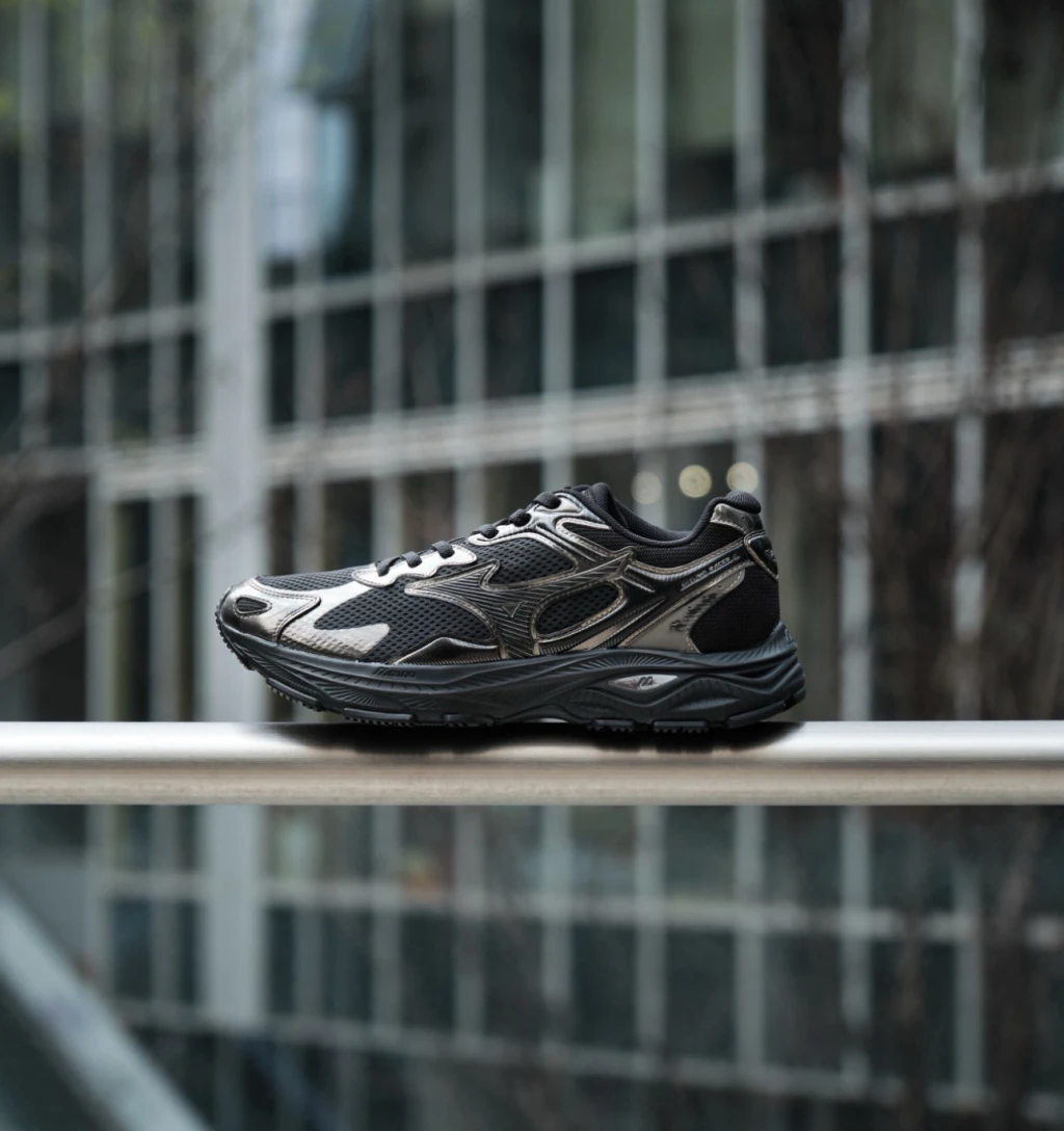 Mizuno Racer S 黑銀 D1GH223521