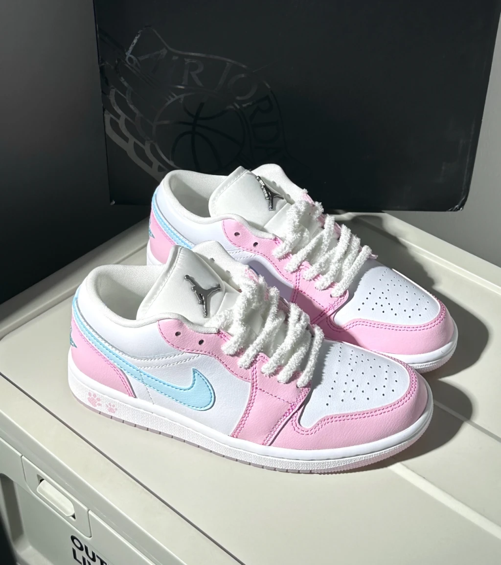 Nike Air Jordan 1 粉 銀標 熊掌🐾