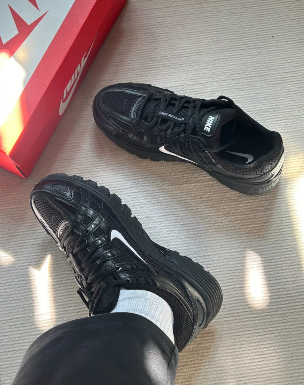 Nike P-6000 黑武士 白勾 HF1052-010