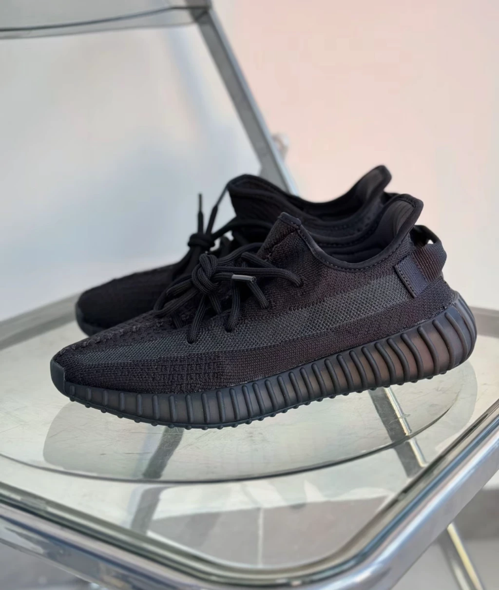 Yeezy originals Boost 350 V2 黑武士 瑪瑙黑 HQ4540