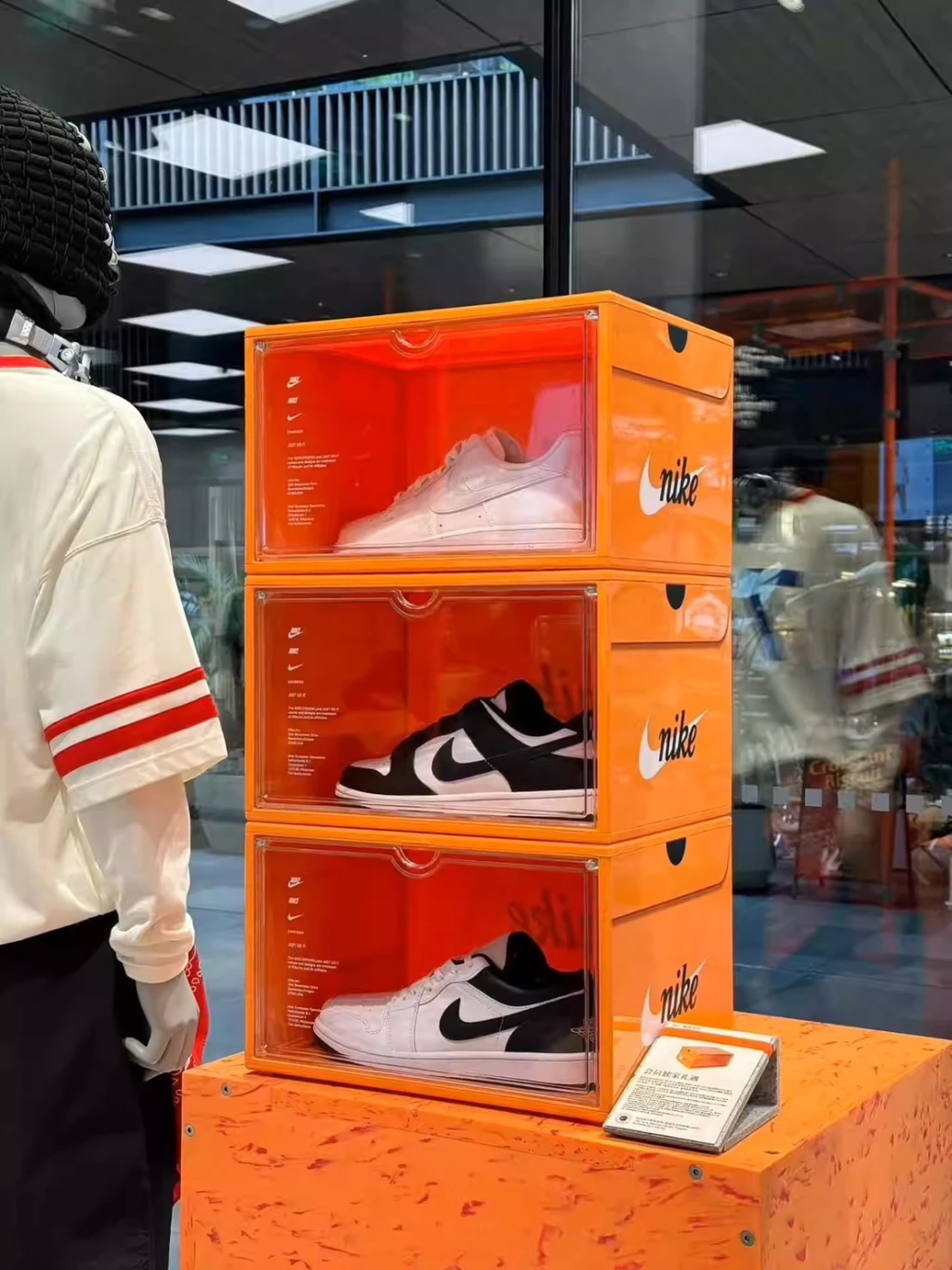 NIKE 國外限定磁吸側開壓克力鞋盒