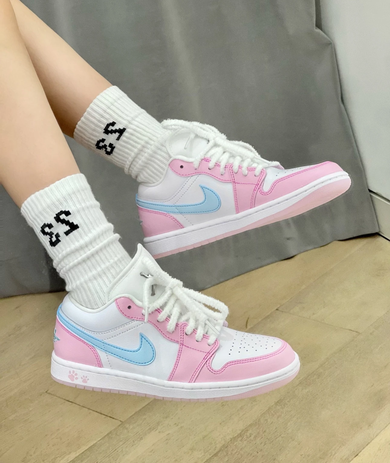 Nike Air Jordan 1 草莓熊 熊掌 HM3706-141