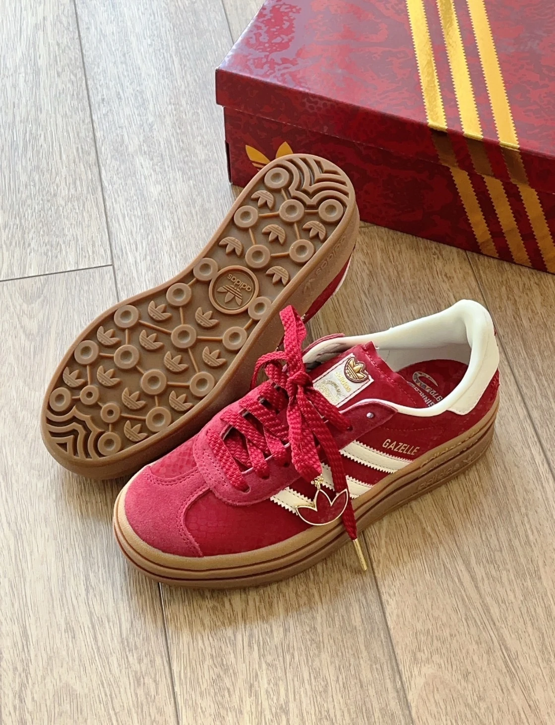 Adidas originals Gazelle 新年限定 紅 焦糖底 JQ5977
