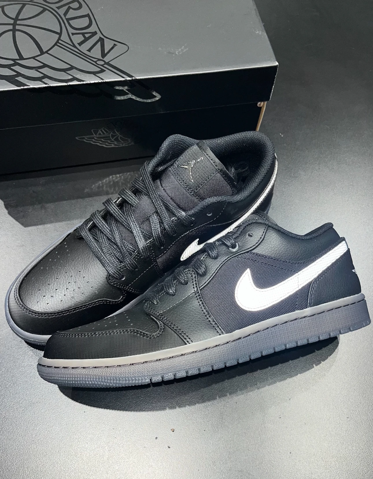 Nike Air Jordan 1 黑武士 反光勾 HV5968-001