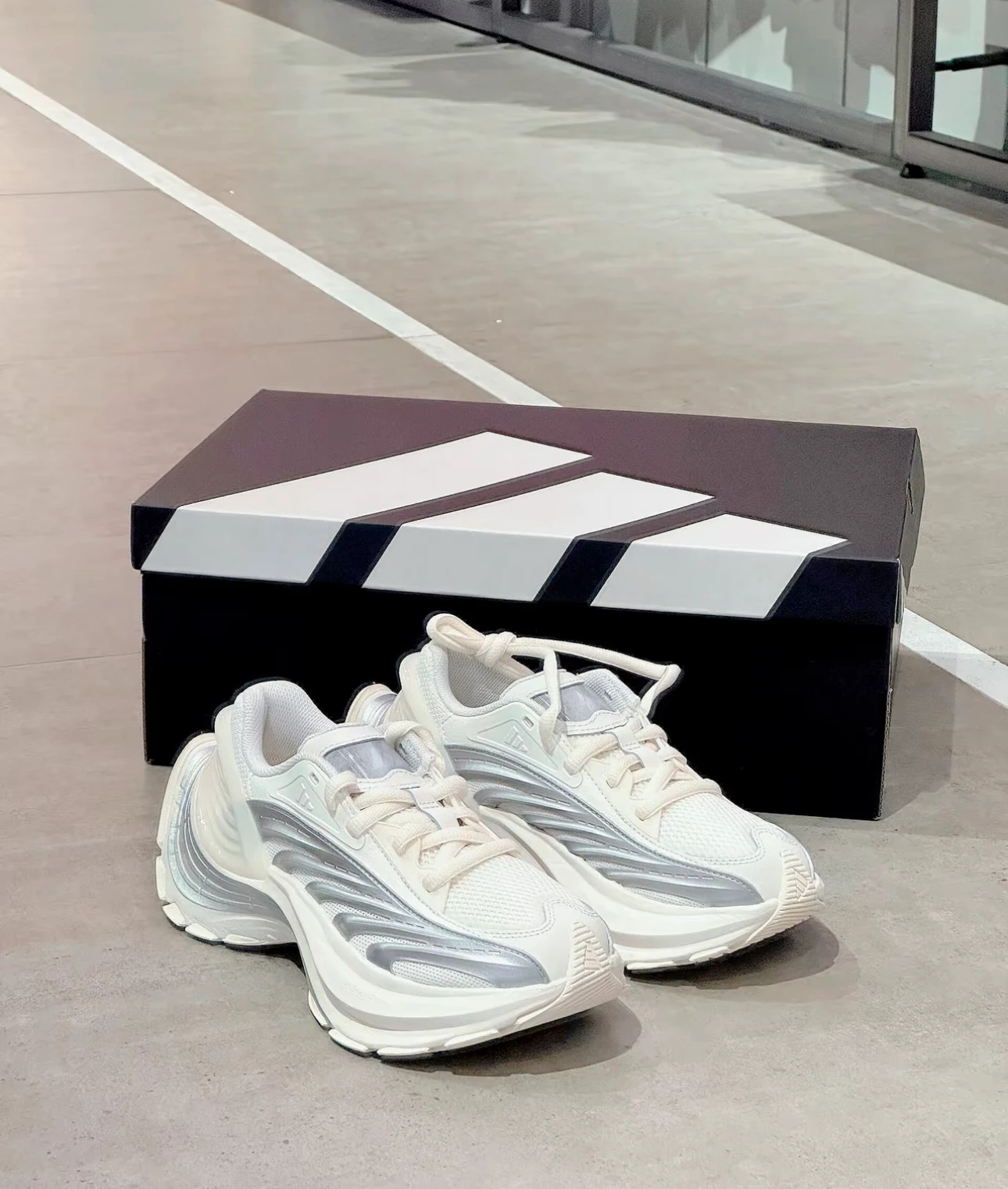 ADIDAS XLG MTW 白銀 JR6390