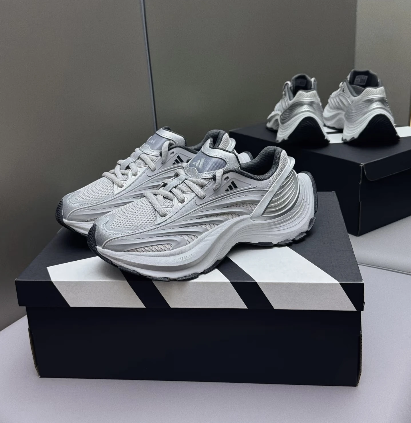 ADIDAS XLG MTW 銀灰色 JS1501