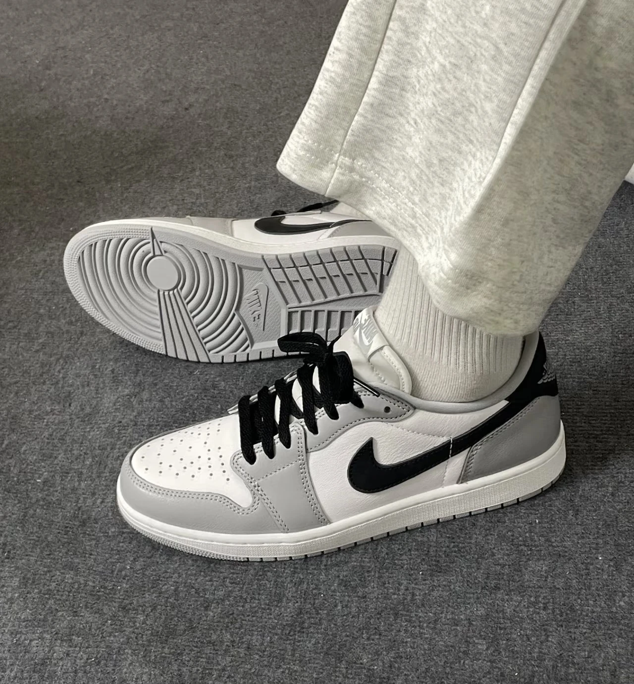 AIR JORDAN 1 Low OG  Barons 煙灰 黑白灰 CZ0790-110