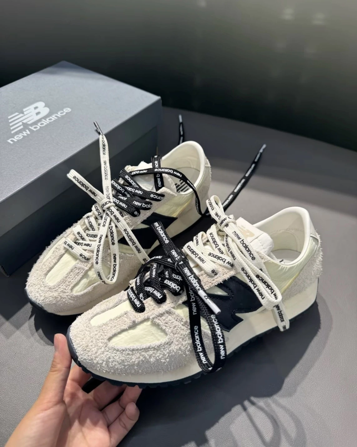 <張員瑛同款>New Balance 471 "Linen Angora Black" 黑白 麂皮 MiuMiu風(U471AM)