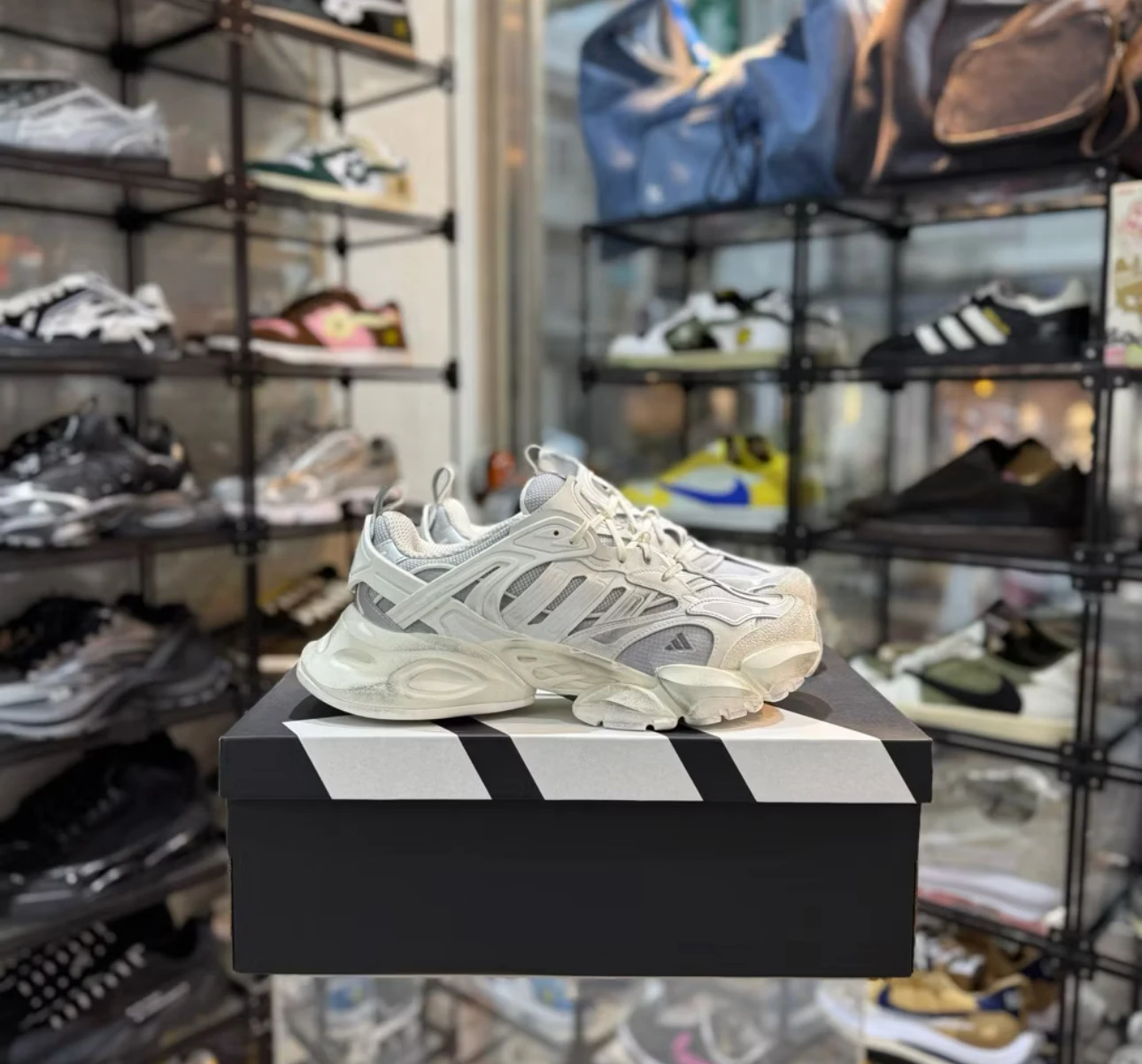 ADIDAS VENTO XLG  DELUXE 復古 做舊 米灰白 IH7795