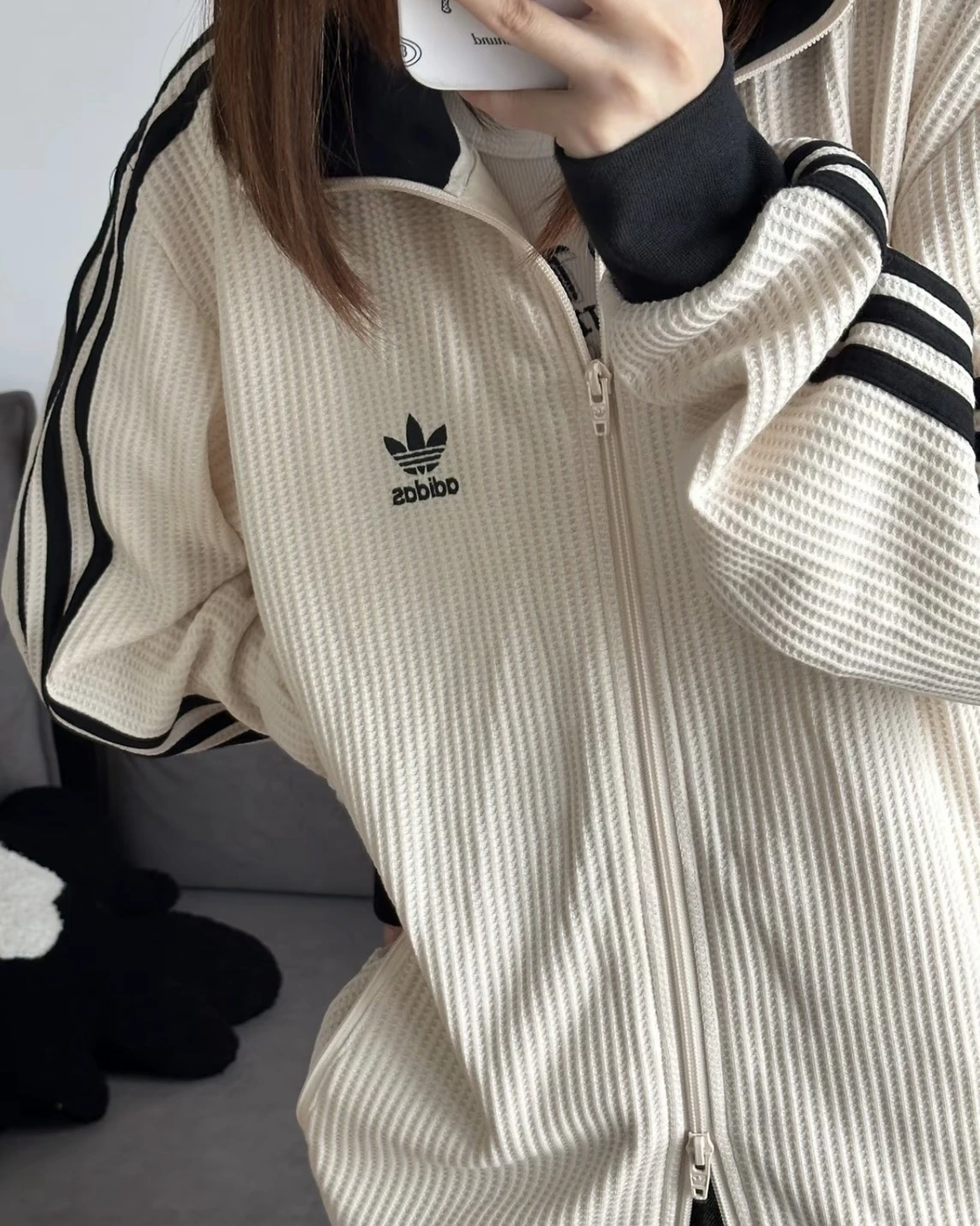 <明星同款>ADIDAS WAFFLE BBTT 華夫格 米白色 立領運動外套(JW0109)