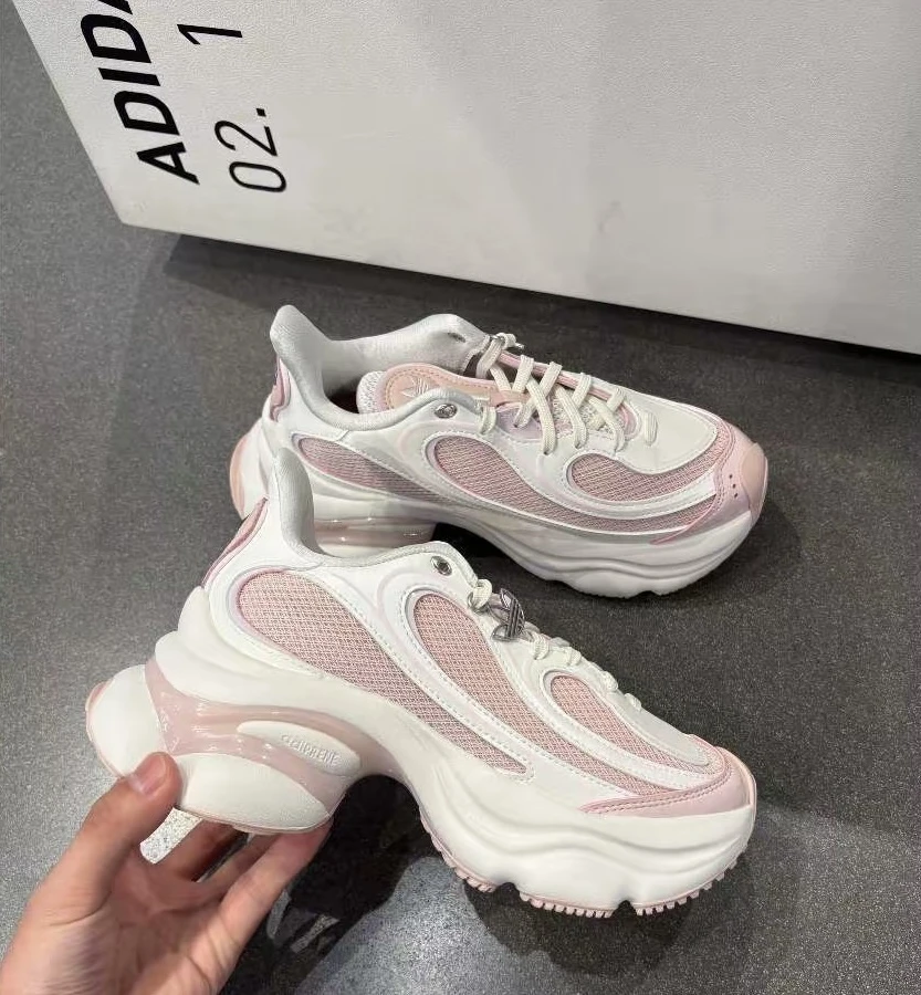 Adidas Originals Ozvenuz 浮蝶鞋 白粉 復古 厚底 老爹鞋 KI0556
